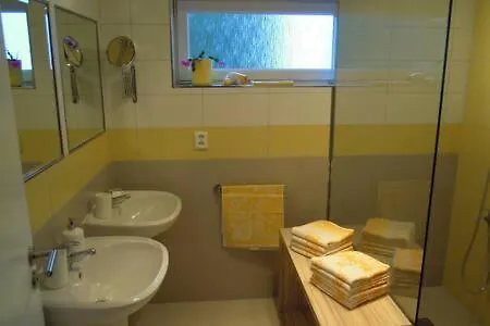 Daire Luxury Fireplace + Sauna Stará Paka